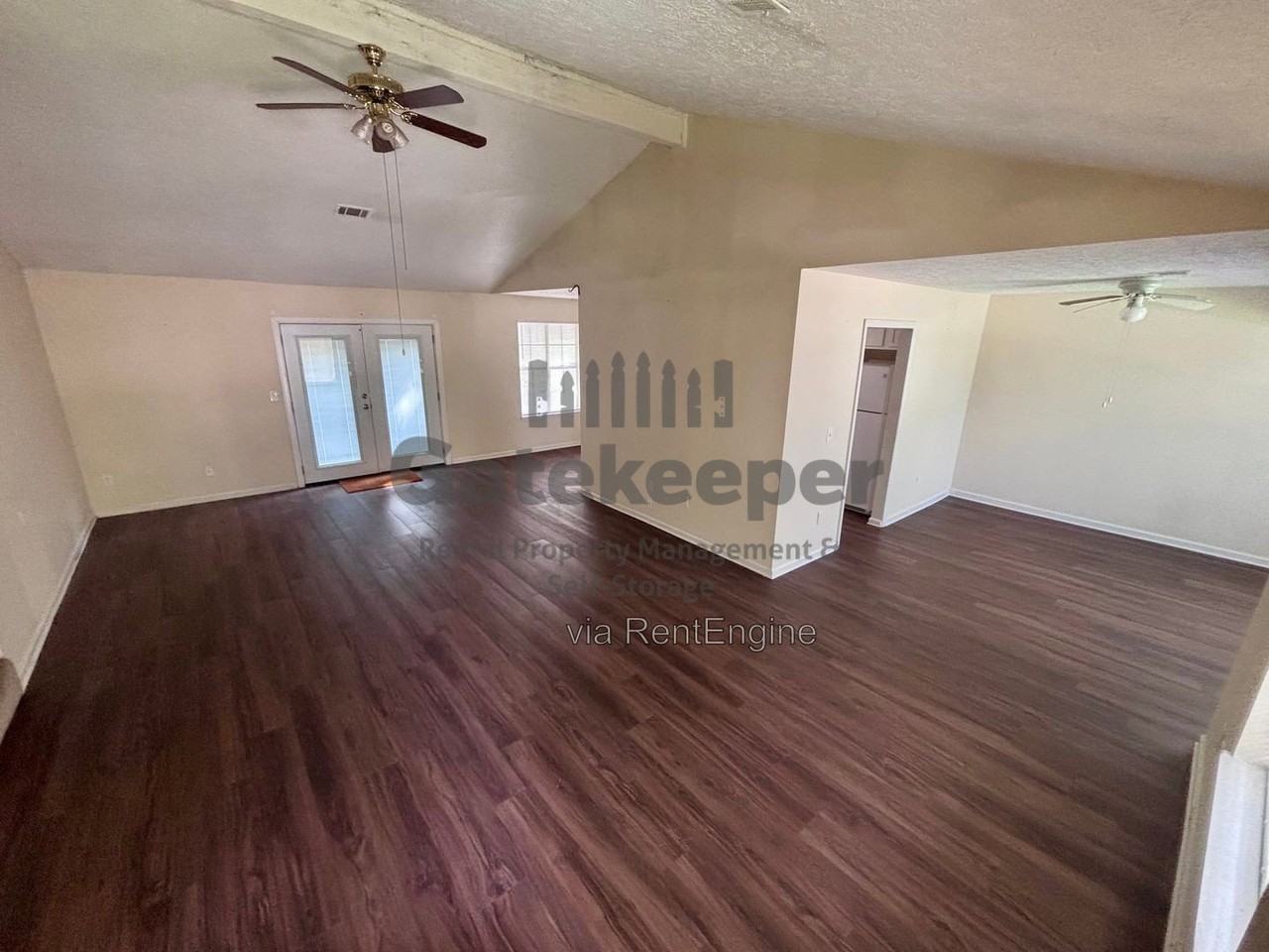 145 Fieldstone Dr - Photo 3 of 20