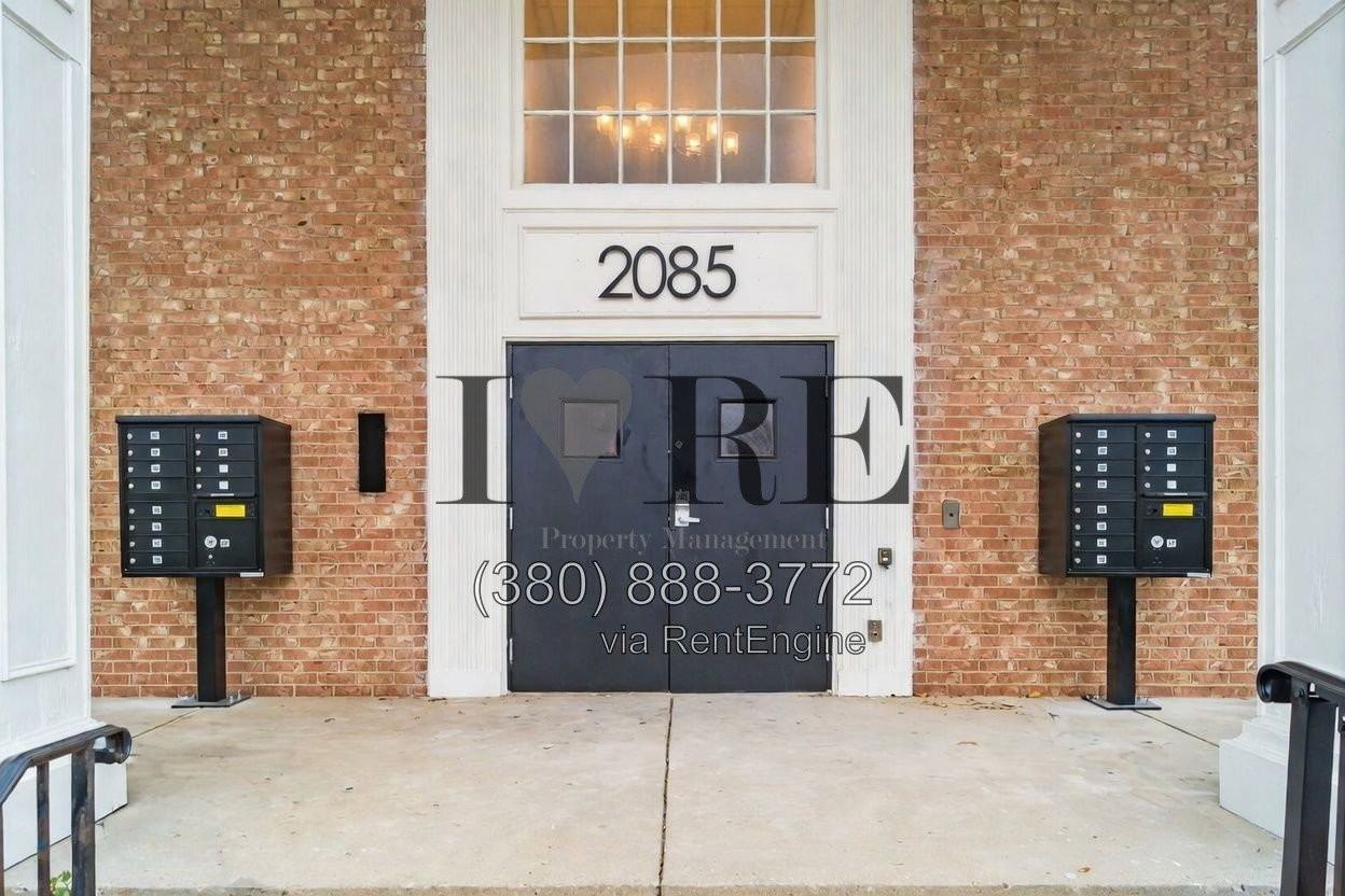 2085 W Broad St #104 - Photo 2 of 15