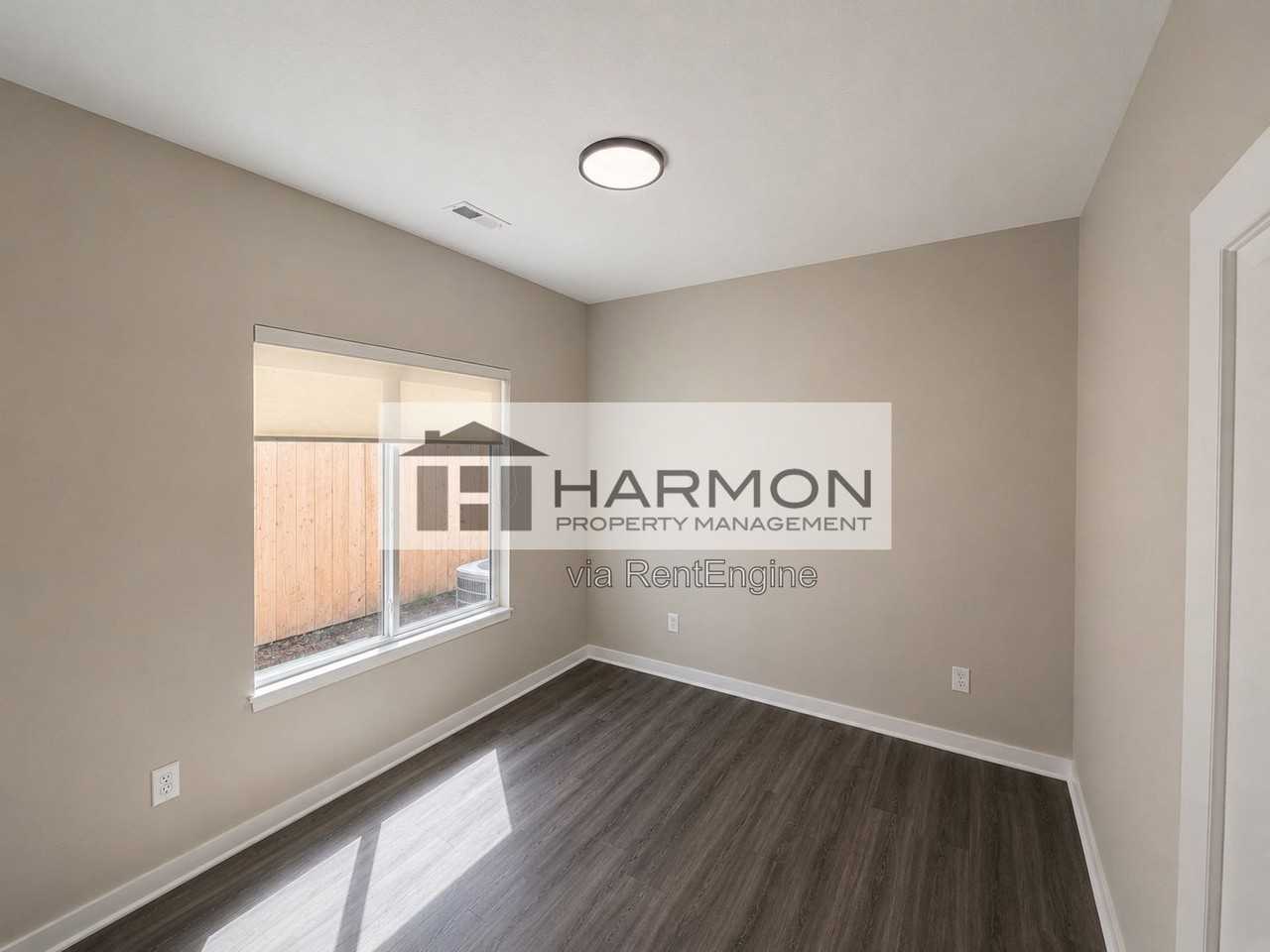 3320 W 9th St N - Photo 6 of 9