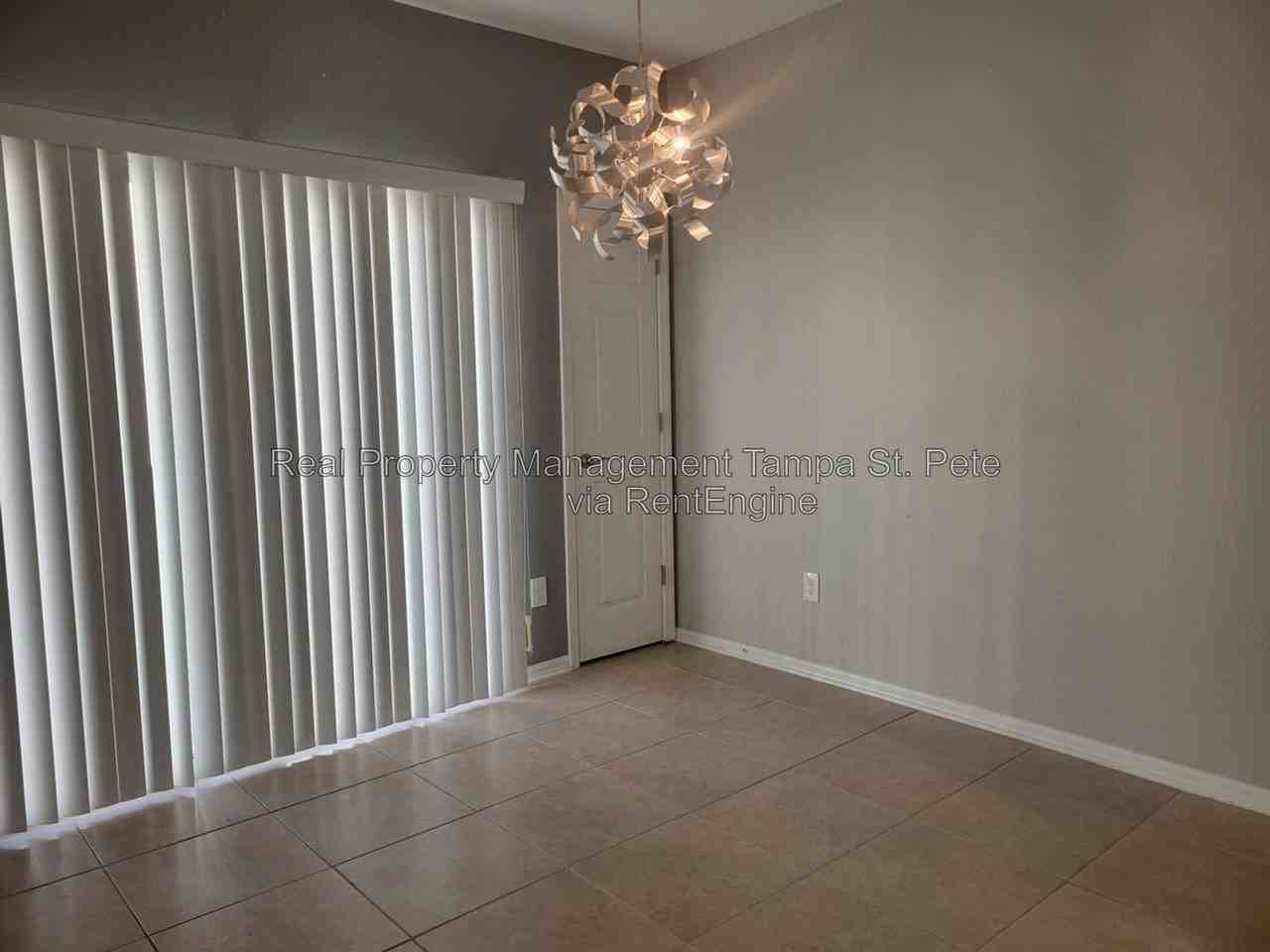 5525 White Marlin Ct - Photo 4 of 42