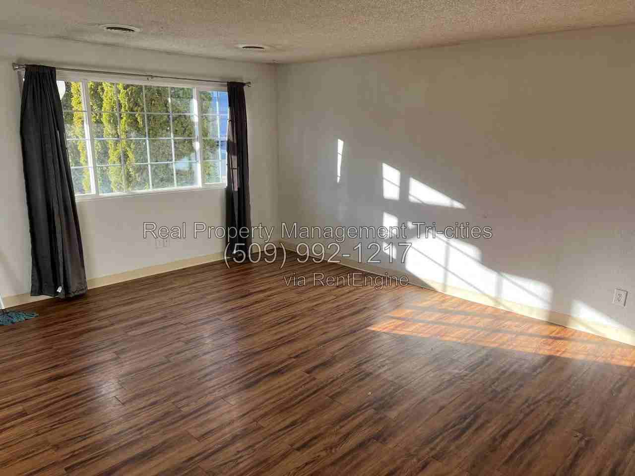 118 N Mckinley St #A - Photo 2 of 8