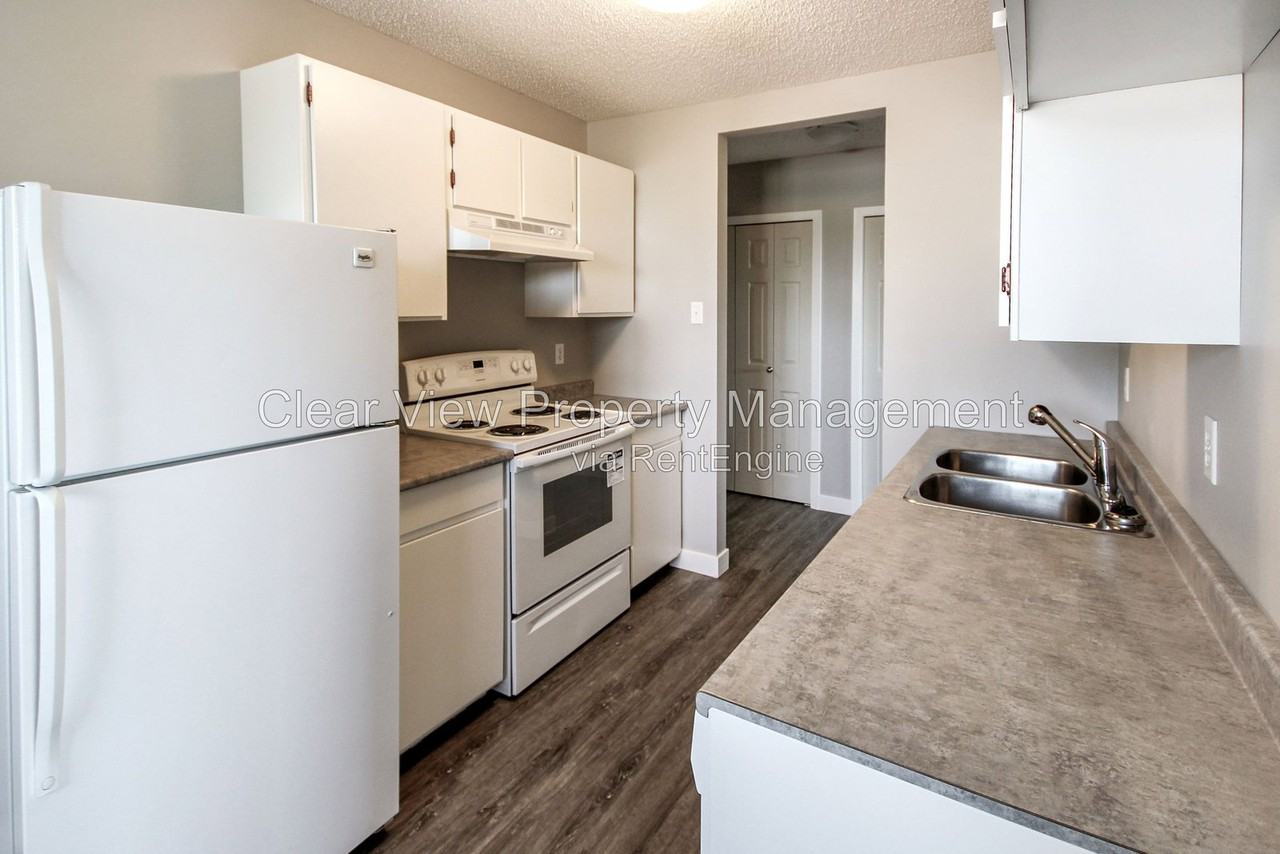 5315 38 Ave #209 - Photo 2 of 12