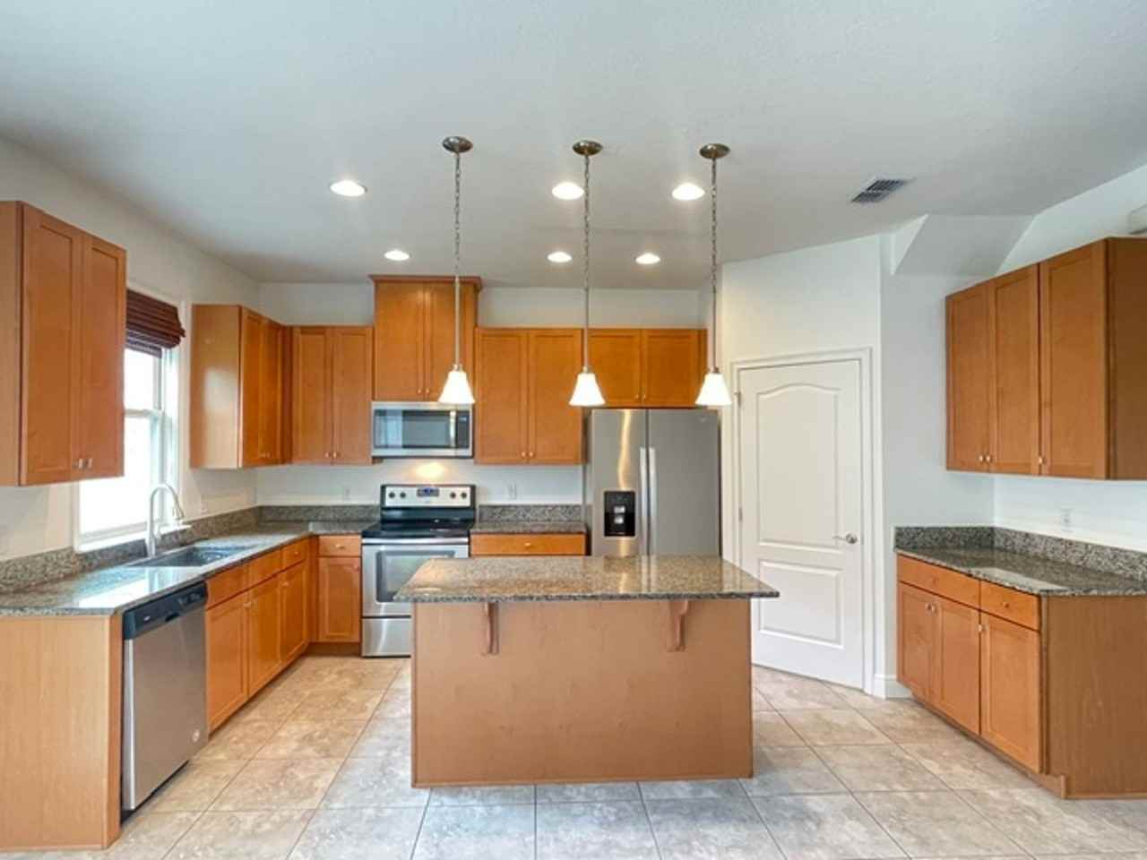 13927 Arclid St - Photo 4 of 24