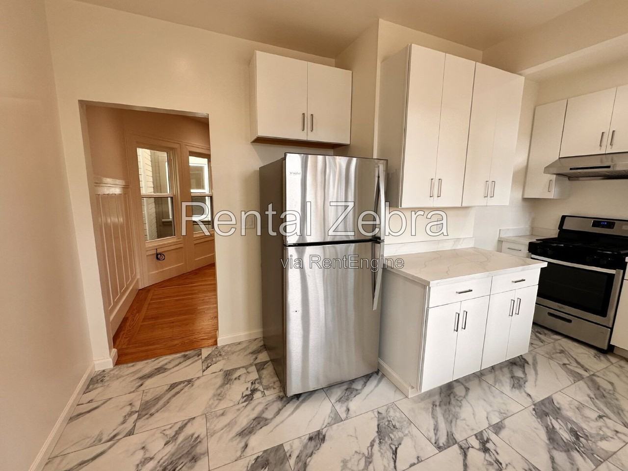 1620 Jones St #4 - Photo 5 of 27