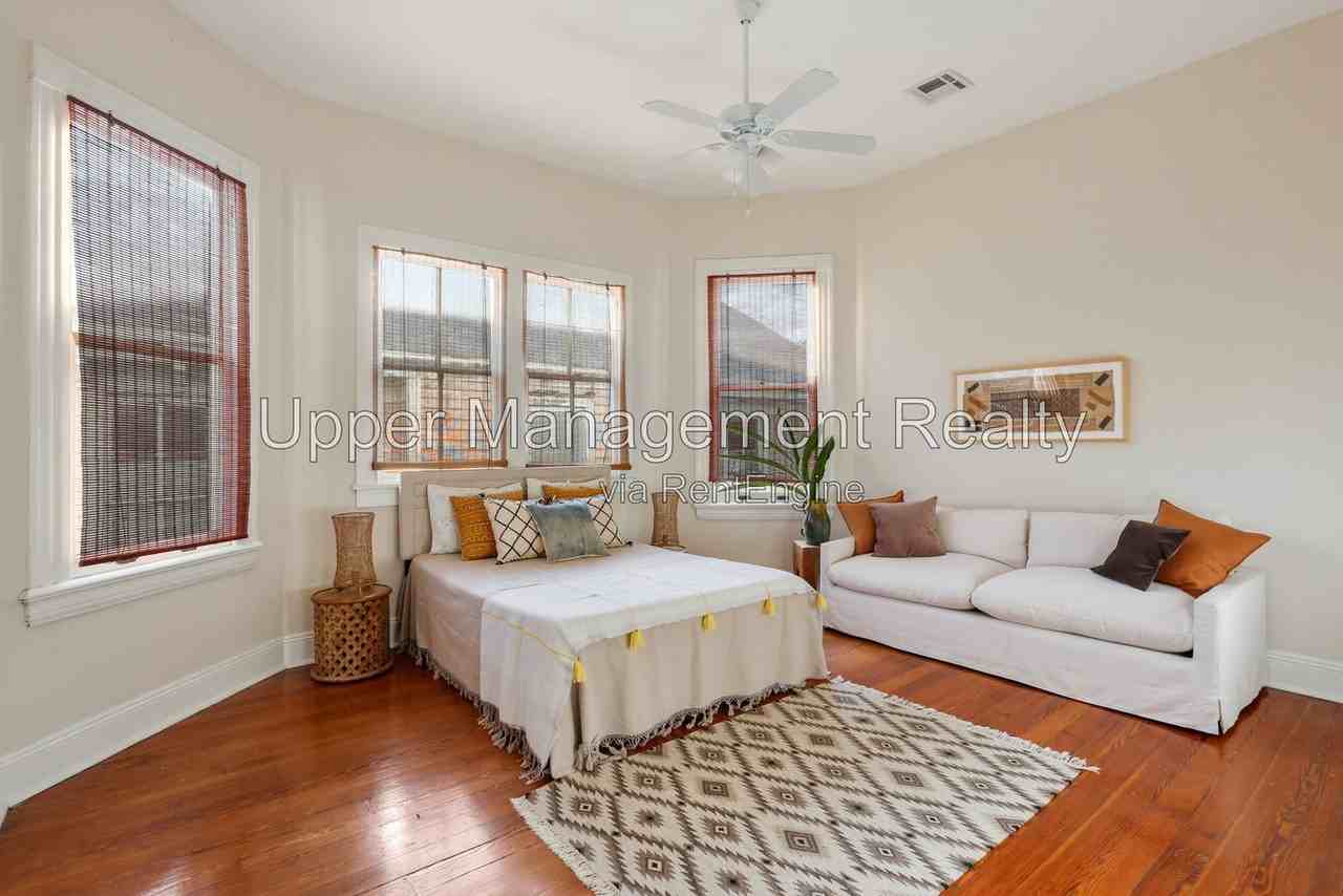 117 S Solomon St #3 - Photo 4 of 10