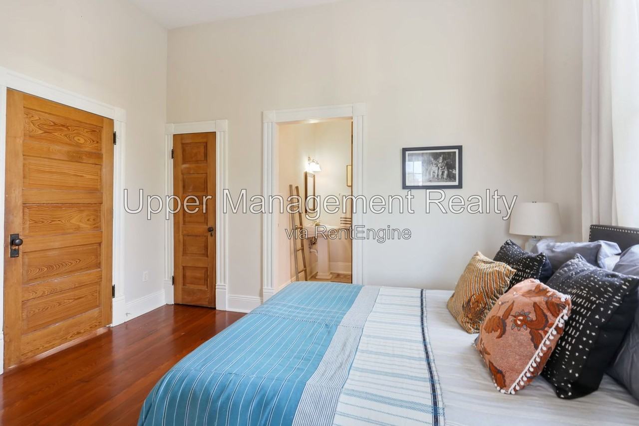 117 S Solomon St #3 - Photo 7 of 10