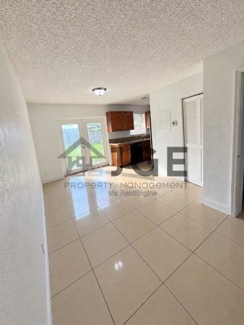 4321 Ne 2nd Ave - Photo 2 of 24