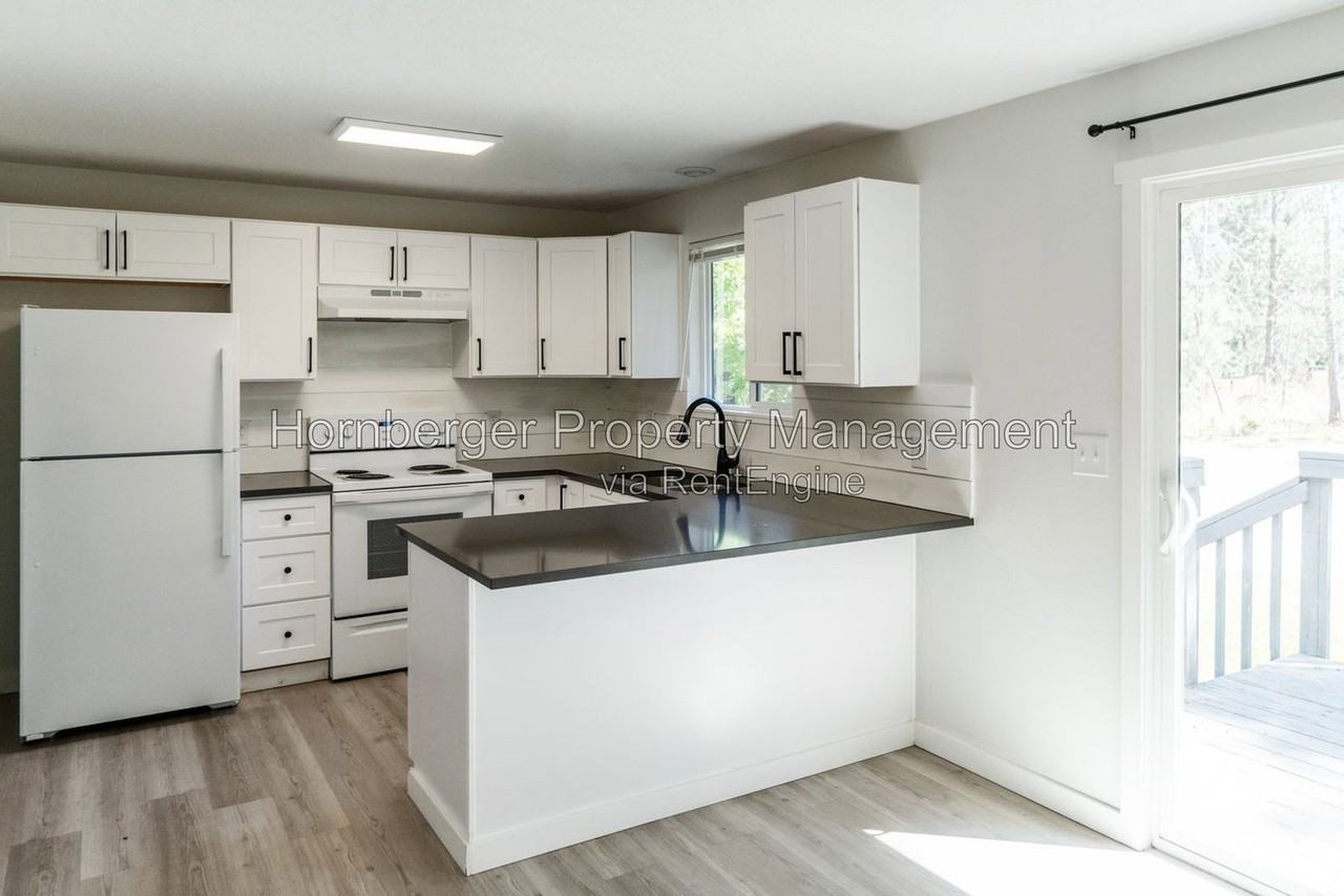 3917 S Johnson Rd - Photo 3 of 23