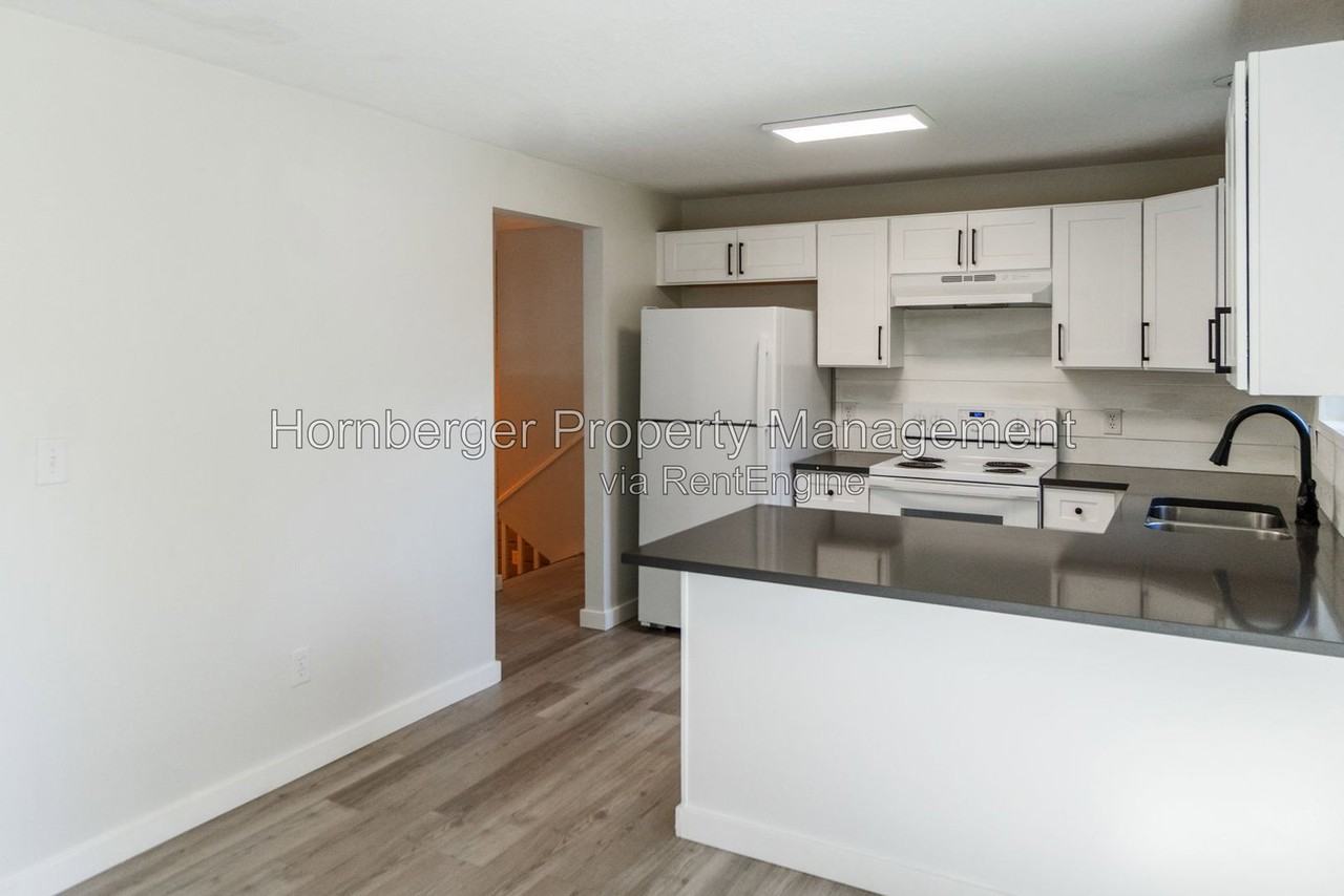 3917 S Johnson Rd - Photo 4 of 23