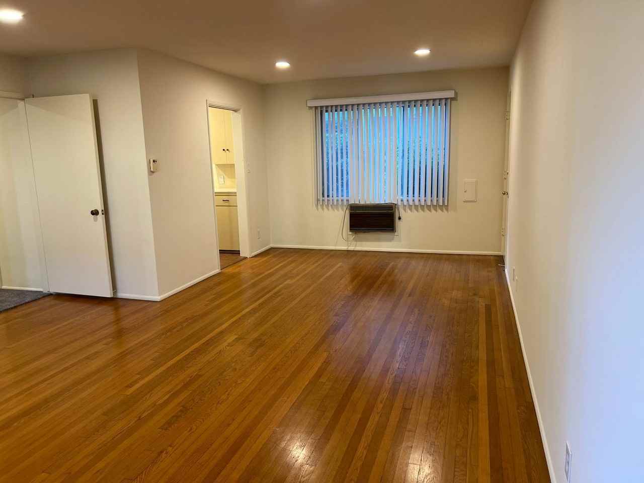 295 W California Blvd - Photo 5 of 19