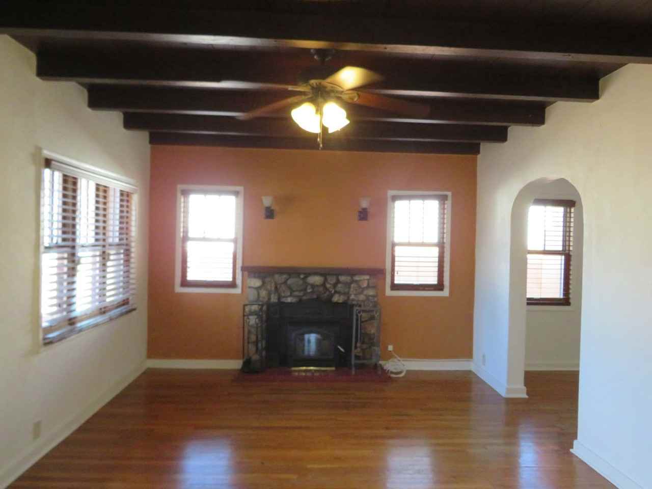 3004 E Adams St - Photo 5 of 26