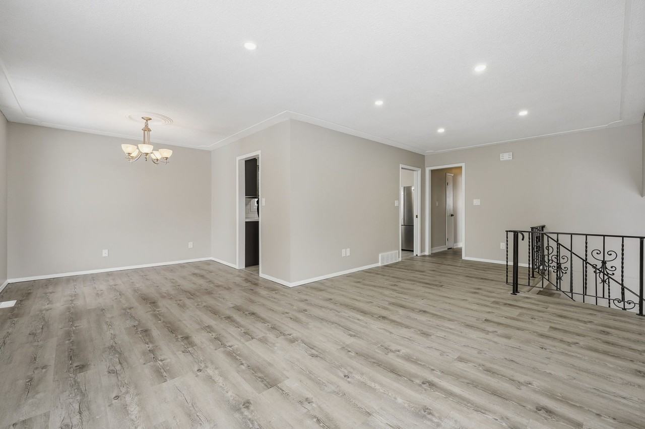 8230 Westwood St - Photo 6 of 35