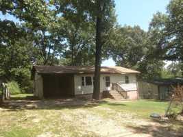 featured image of 1223 Roosevelt Ave