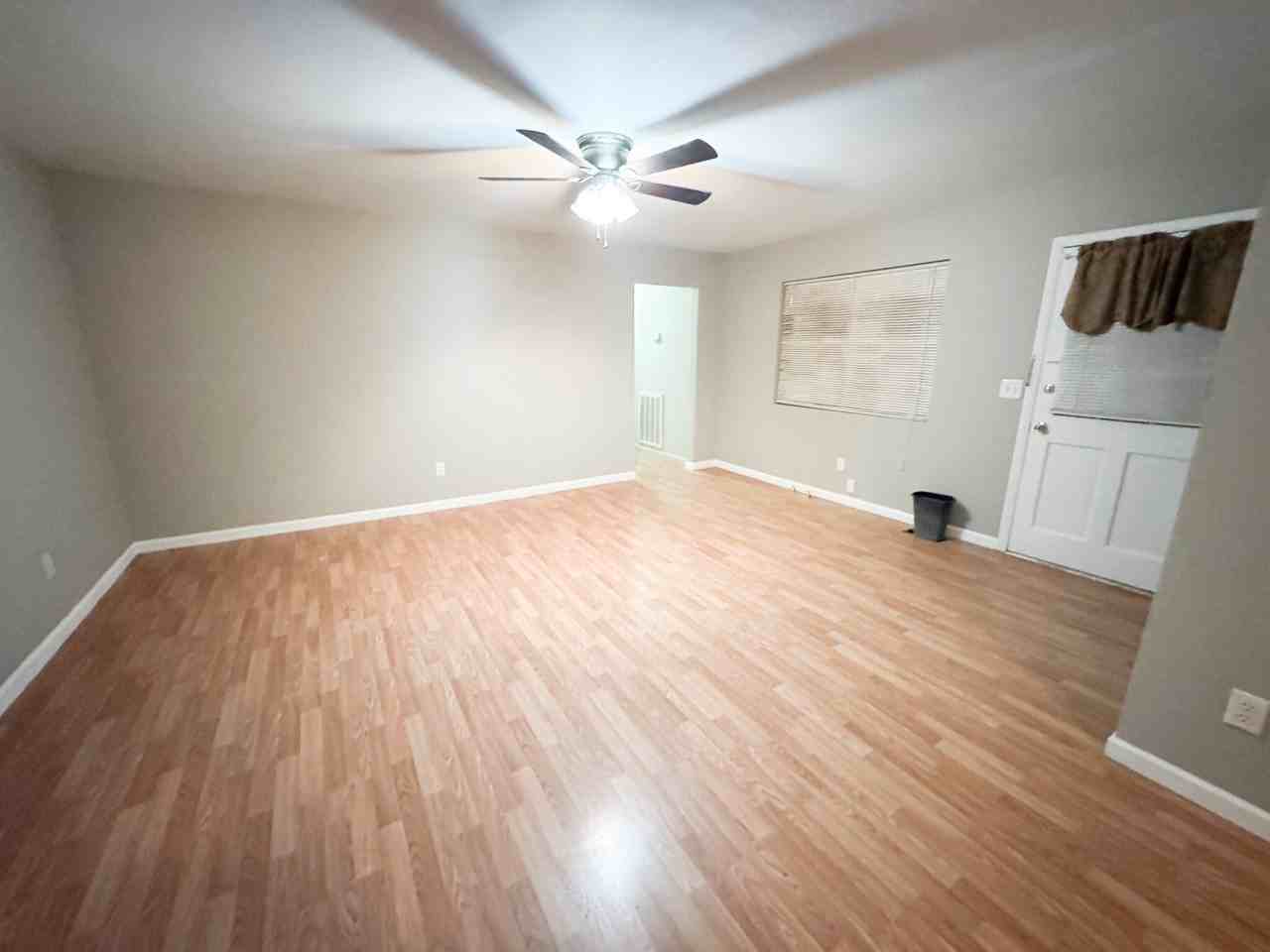 516 Goldensand Ln - Photo 5 of 15