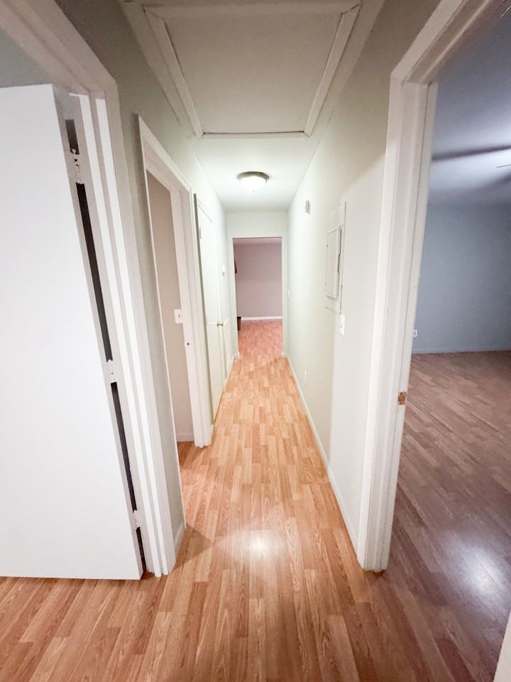 516 Goldensand Ln - Photo 6 of 15