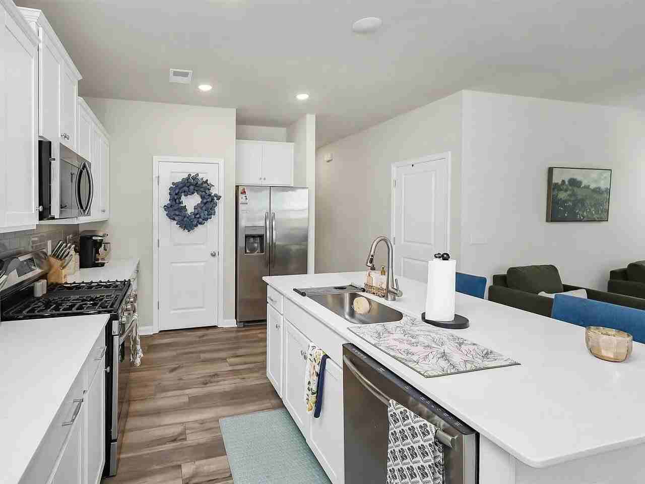 146 Stock Rd - Photo 5 of 20
