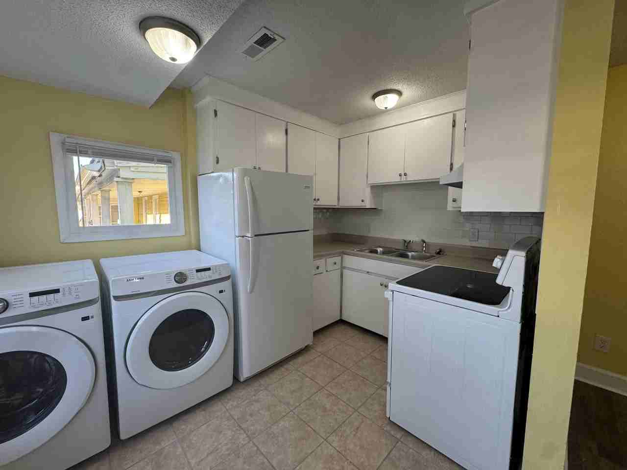 66 Amherst St #B - Photo 4 of 15