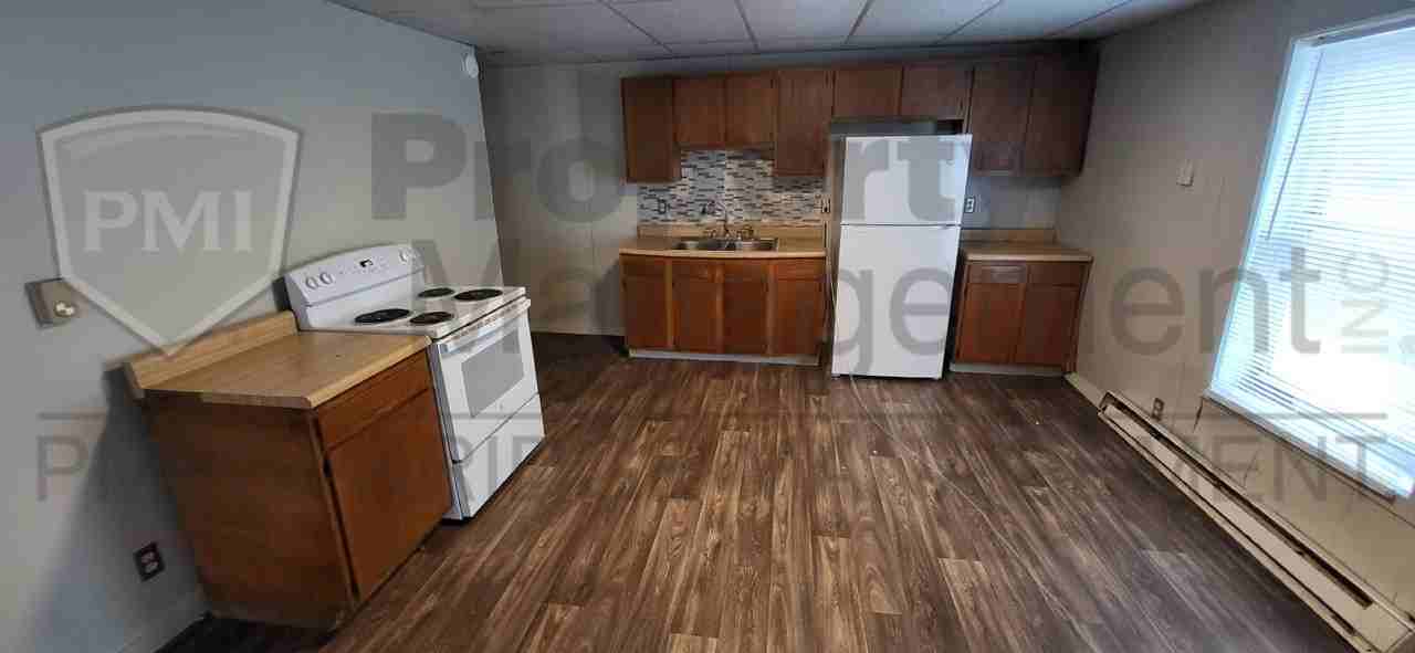 7 N East St Unit B - Photo 5 of 8