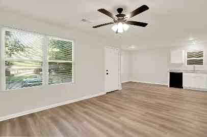 457 Fernhill Cv - Photo 3 of 21