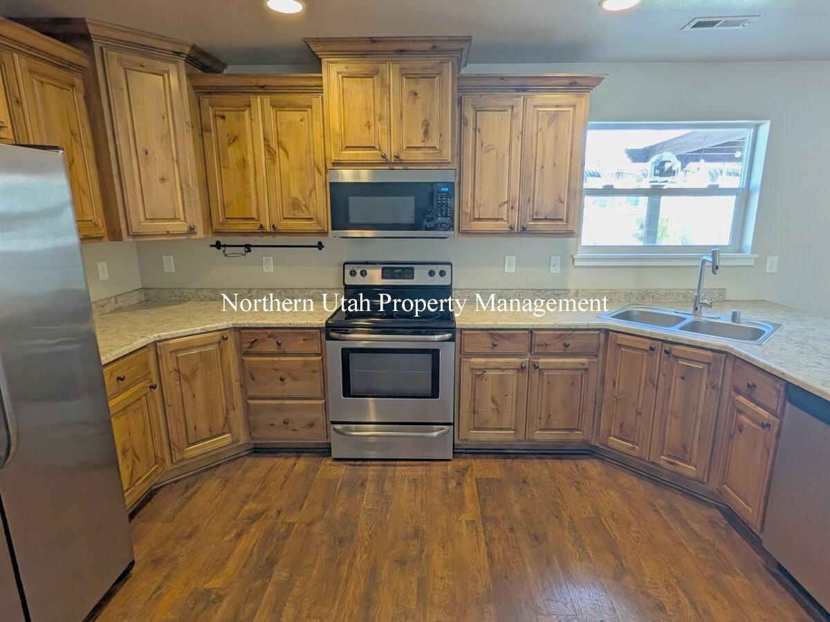 300 Indian Camp Rd - Photo 6 of 27