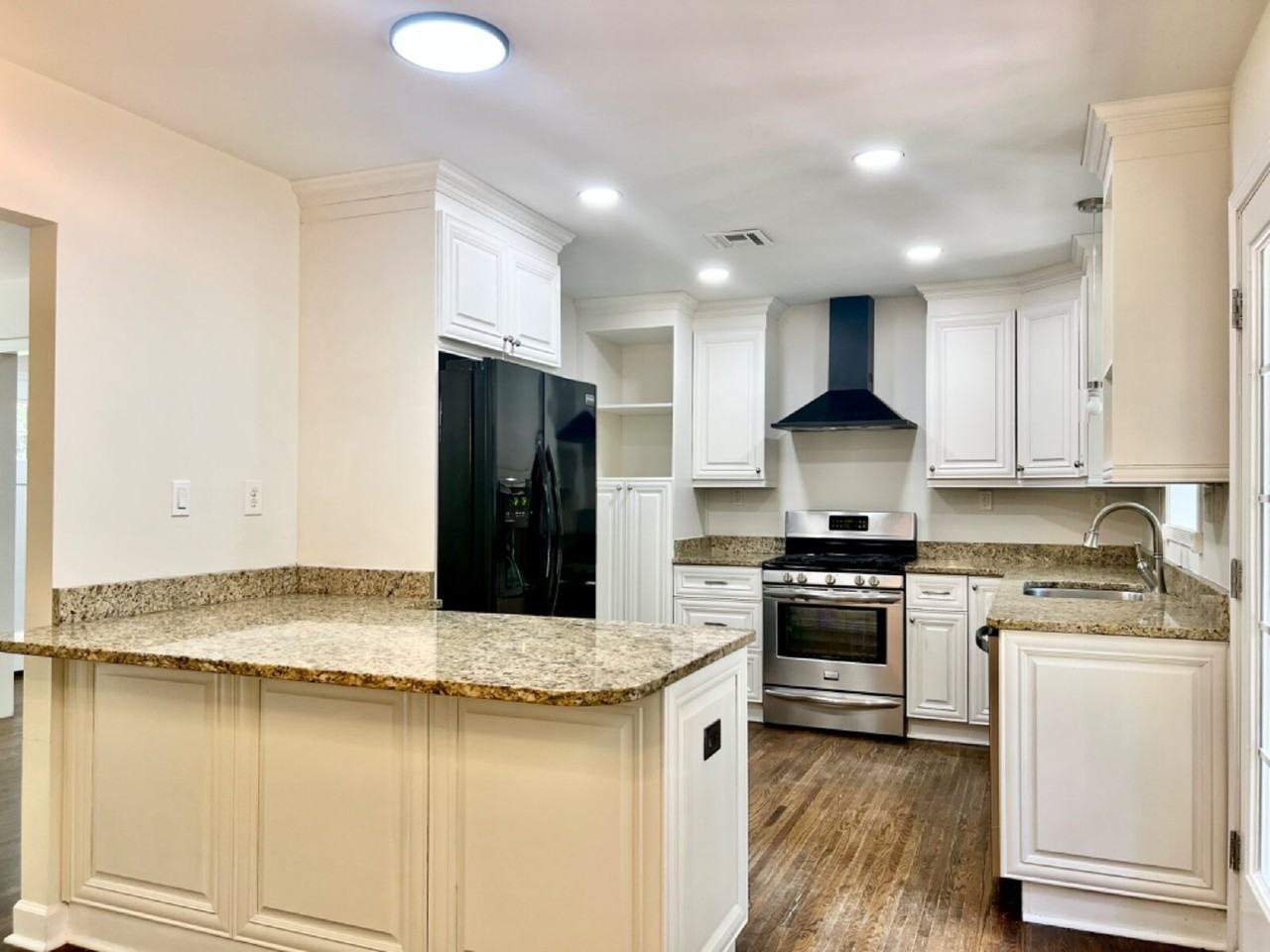 2200 Fair Forest Dr - Photo 3 of 24