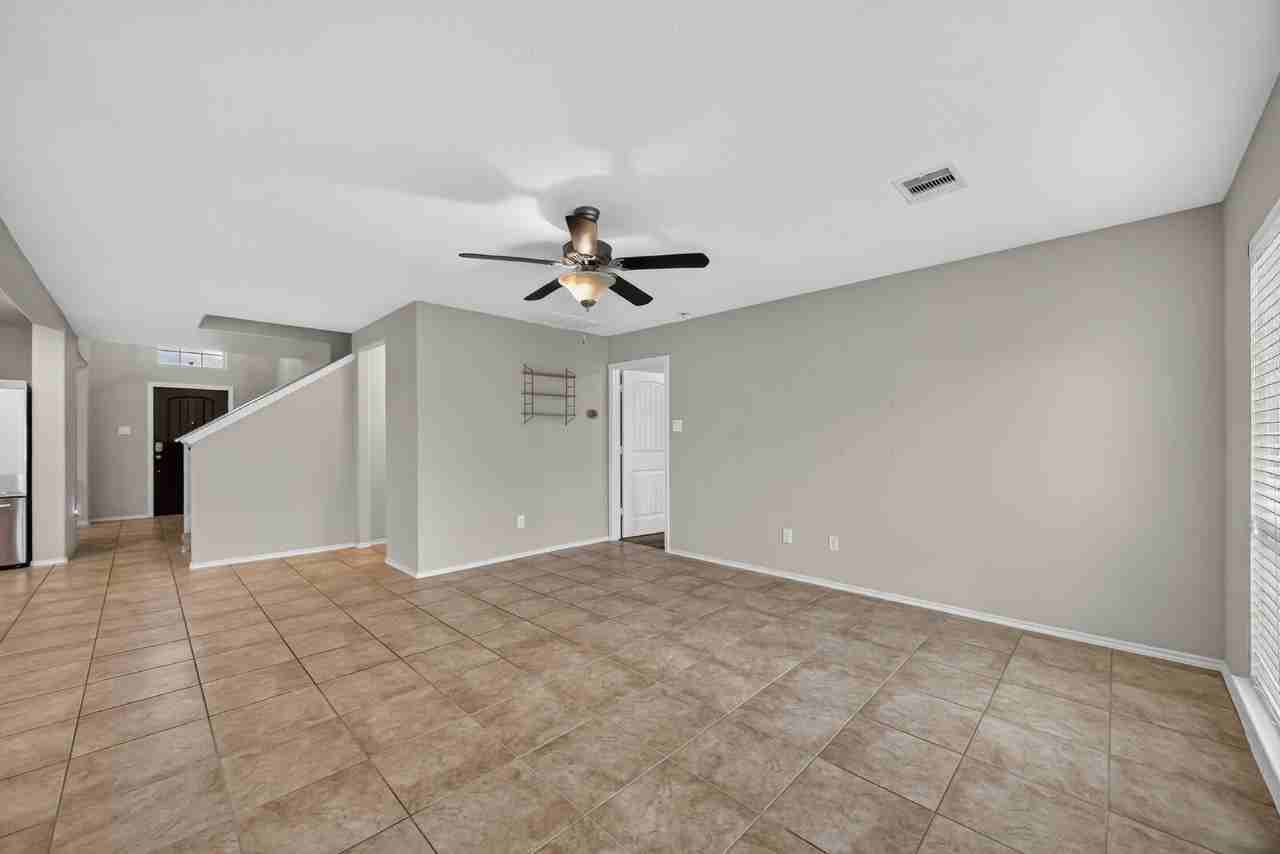 20731 Laurel Rain Ct - Photo 7 of 28