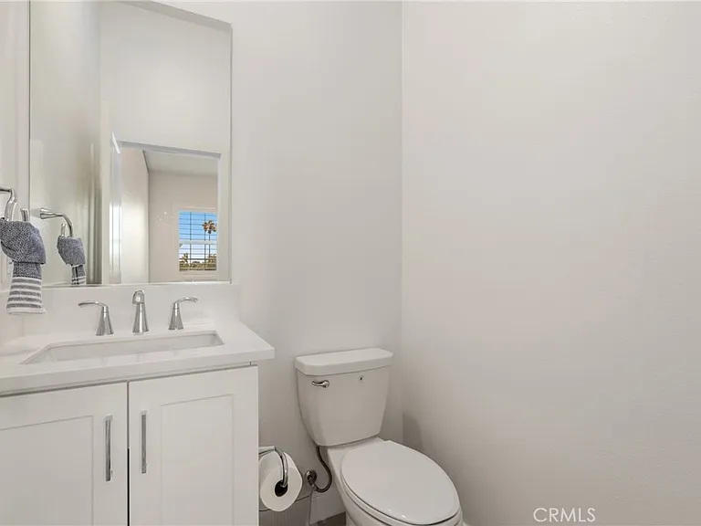 175 W La Palma Ave - Photo 6 of 8