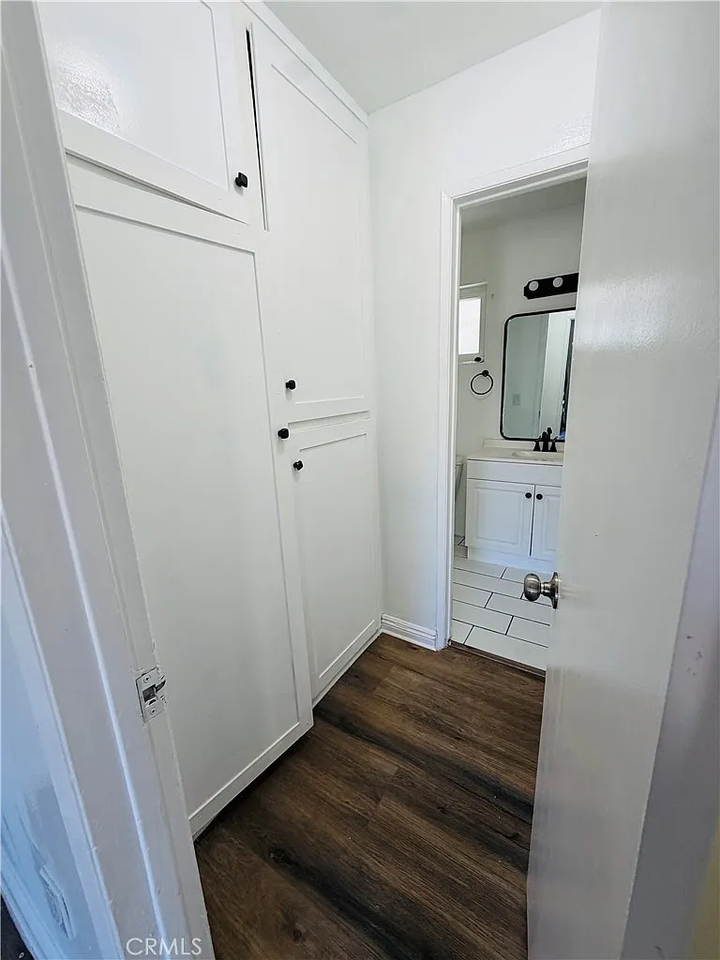630 S Knott Ave - Photo 6 of 10