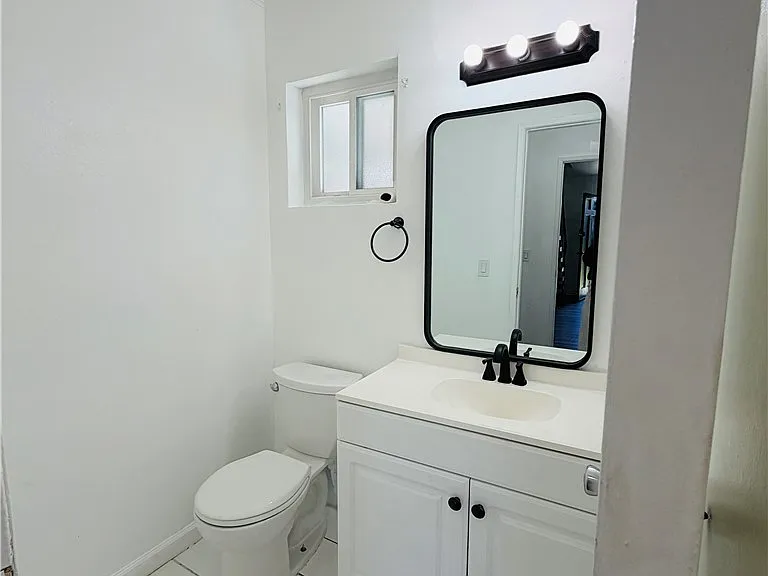 630 S Knott Ave - Photo 7 of 10