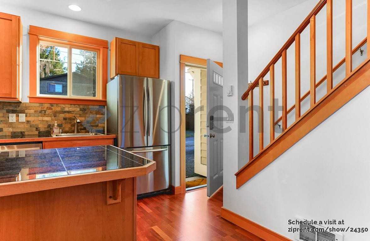 5650 Fauntleroy Way Sw #A - Photo 2 of 19