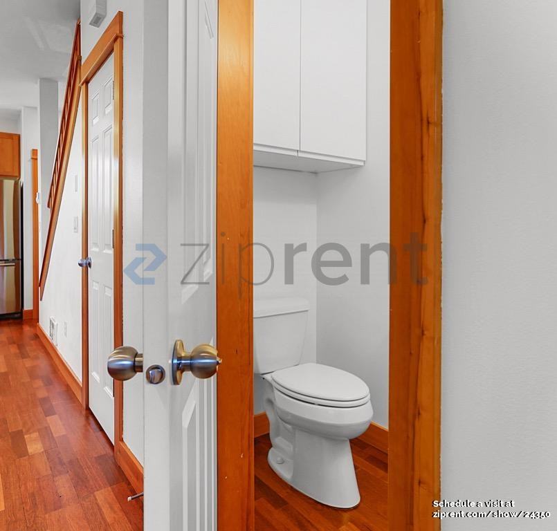 5650 Fauntleroy Way Sw #A - Photo 6 of 19