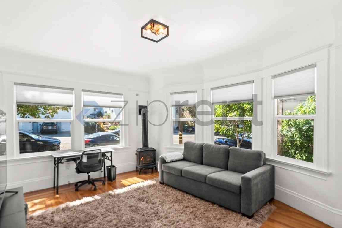 377 Orange St #377 - Photo 7 of 23