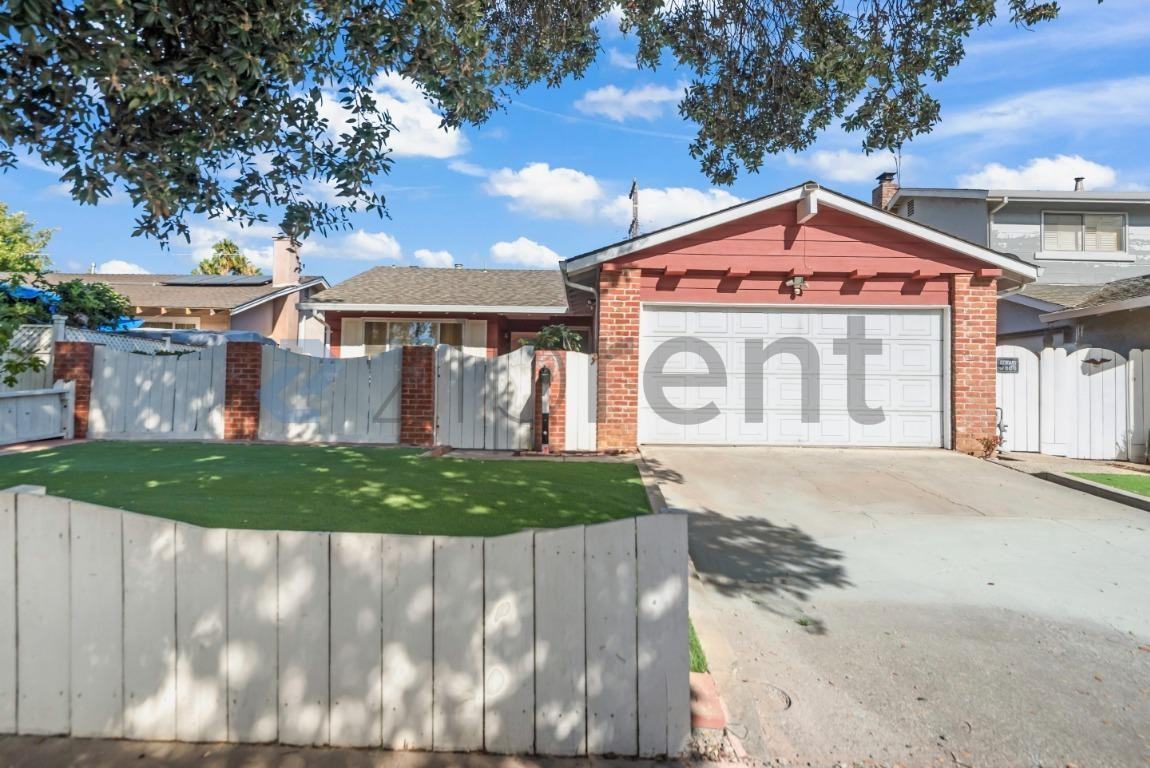 5188 Vera Ln - Photo 4 of 31