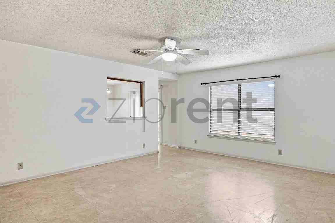 13359 Pecan Glade - Photo 5 of 29