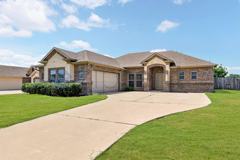 621 Marybeth Dr - Photo 1 of 1