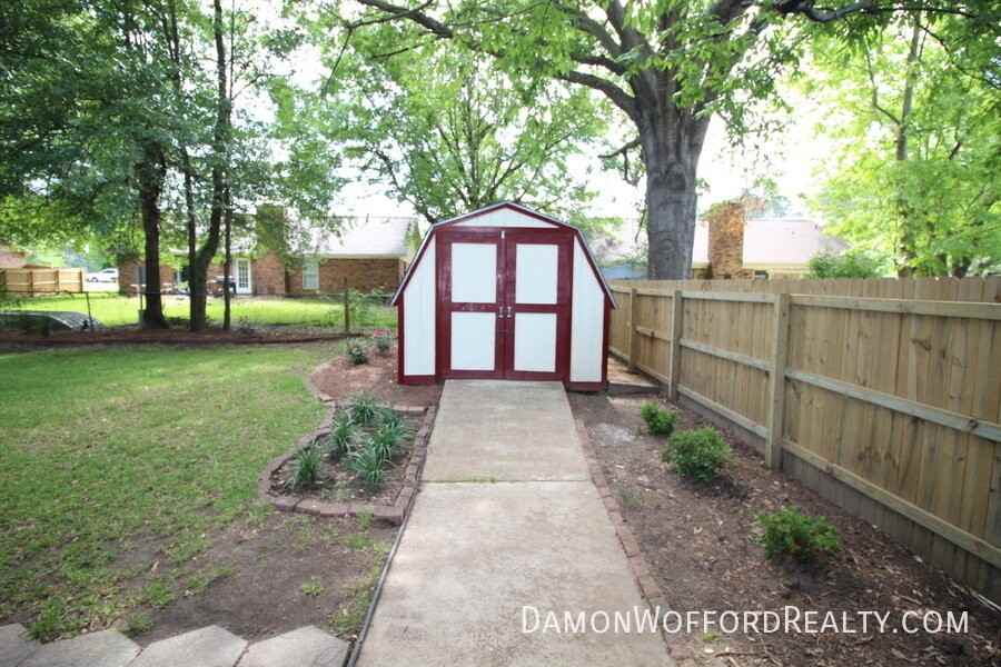 308 Longmeadow Ct N - Photo 7 of 34