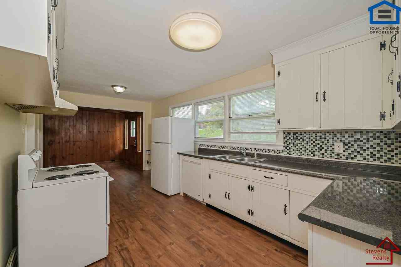 3820 Buffat Mill Rd - Photo 2 of 16