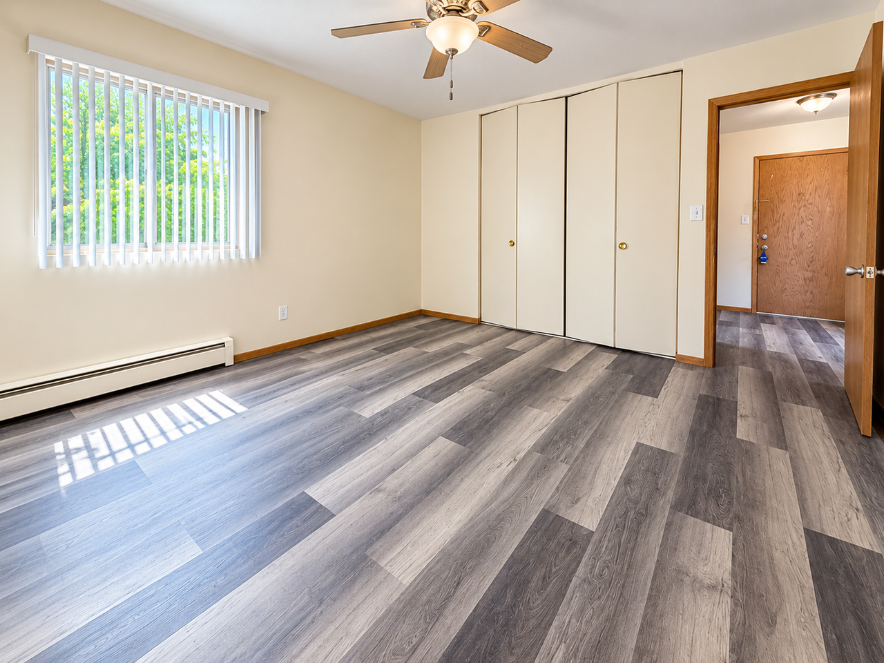 Executive House - Photo 6 of 6
