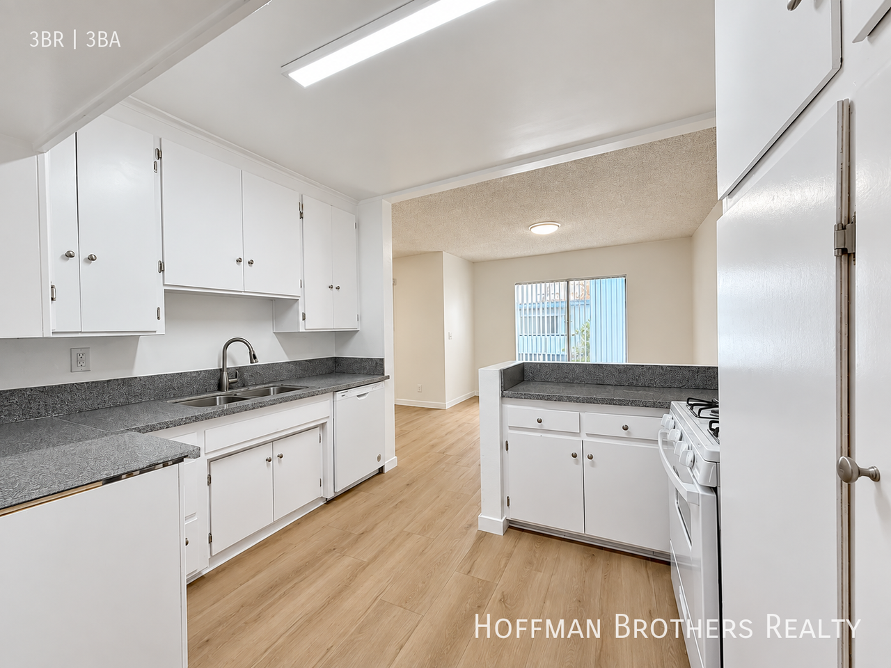6035 Whitsett Ave #208 - Photo 5 of 19