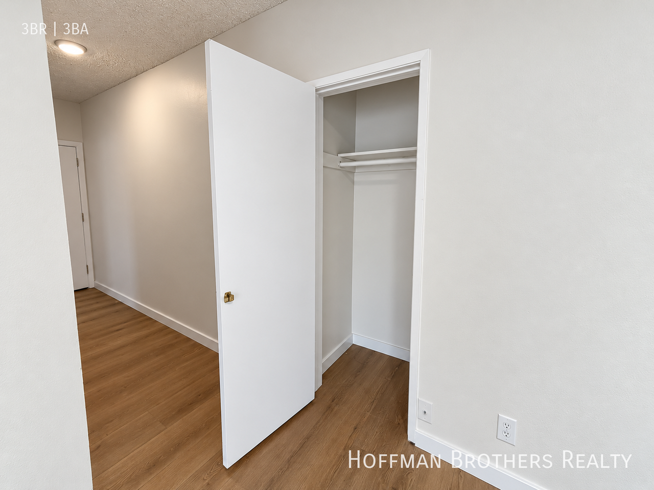6035 Whitsett Ave #208 - Photo 6 of 19