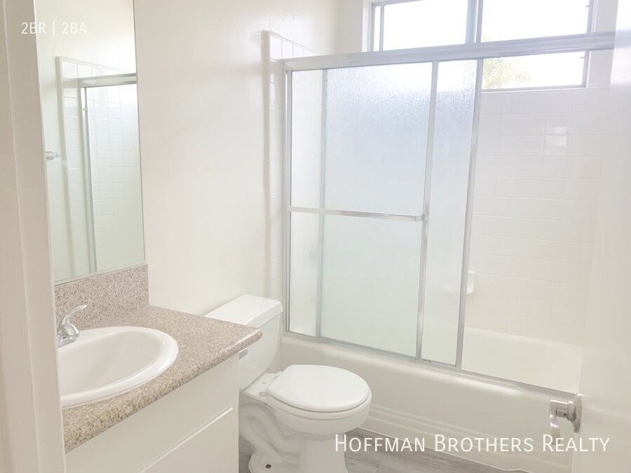 1640 Barry Ave #4 - Photo 7 of 12