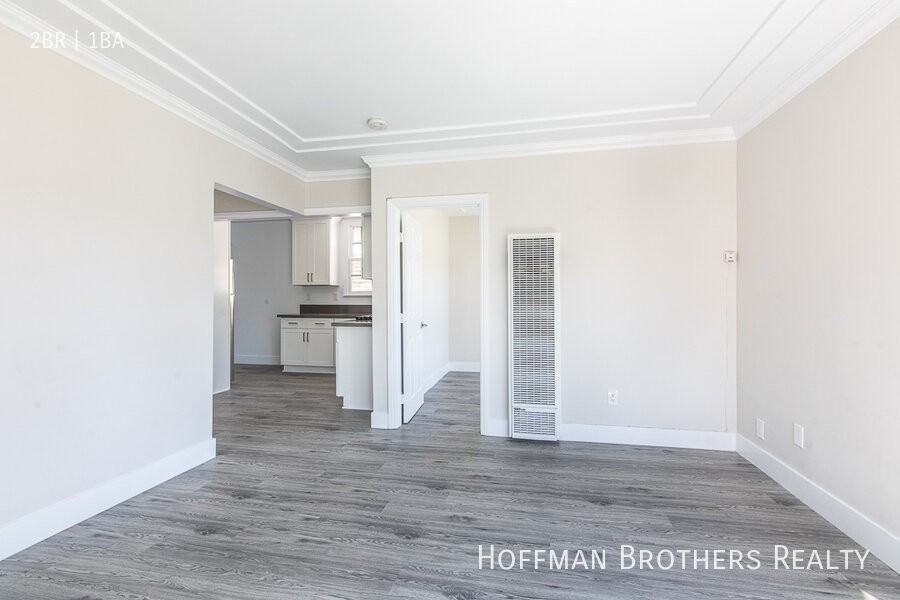 3811 1/4 W Adams Blvd - Photo 6 of 14