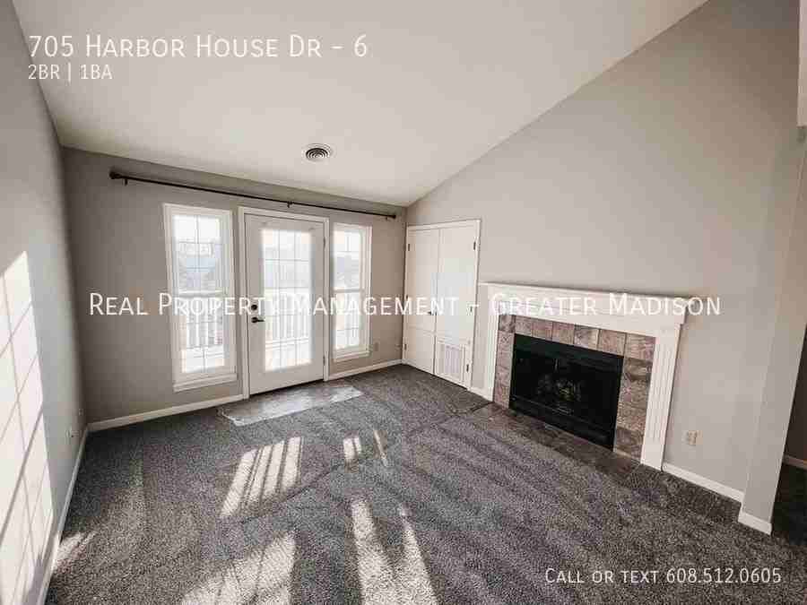 705 Harbor House Dr #6 - Photo 4 of 20