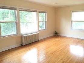 839 Mulford St #1 - Photo 1 of 1
