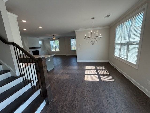 570 Turlington Pl - Photo 4 of 50