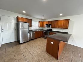 1899 W Stone St #3 - Photo 1 of 1