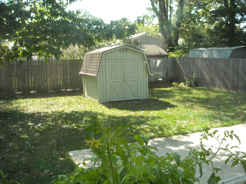 353 E Clearview Ave - Photo 3 of 9