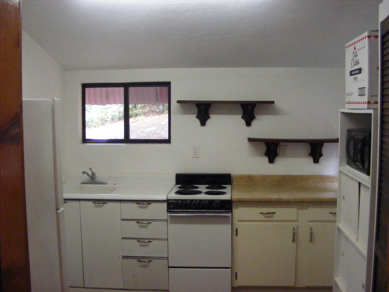 26469 Crystal Rd - Photo 4 of 9