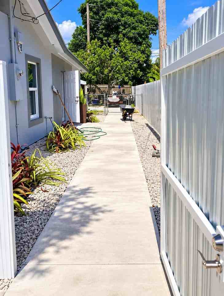 2379 Nwst #REAR - Photo 2 of 22