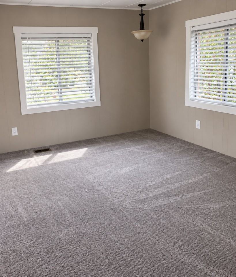 2035 N Sanders St - Photo 5 of 16